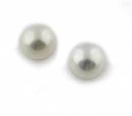 64.  Pendientes perlas cultivadas abotonadas de 11 mm. en oro de 18K.