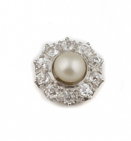 104.  Rosetón de perla orlada de brillantes de talla antigua que suman 0,30 ct. aprox