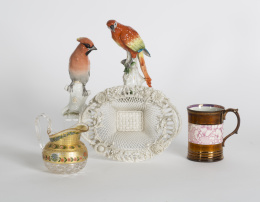 1293.  Cesta de porcelana esmaltada“Belleek Co Fermanagh”, Irlanda (1865 - 1890).