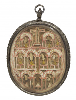 320.  Relicario de dos vitrales; papel pintado y marco de plata rematado a cordoncillo.Trabajo español, S. XVIII.