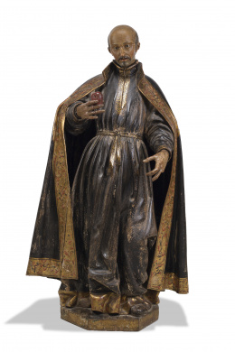 1163.  Escuela burgalesa, ff. S. XVII“San Ignacio de Loyola” en madera tallada y estofada. Con ojos de cristal 