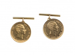 426.  Gemelos realizados con monedas de 10 ptas de oro de Alfonso XII 