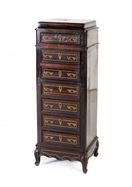 633.  Pequeño secretaire “a abattant” estilo Napoléon III en madera de palosanto y fileteado de bojFrancia, ff. S. XIX.