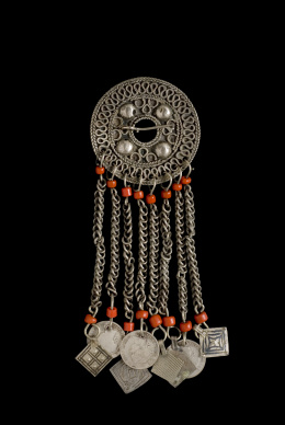 97.  Fíbula del Rif.