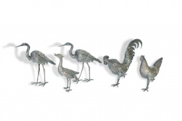 543.  Gallina y gallo pareja de aves decorativas de plata en su color..