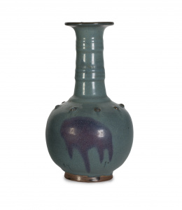 1026.  Jarrón en porcelana Flambé-Glazed. China, ff. XIX - pp. S. XX