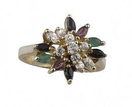 221.  Lote formado por dos sortijas en oro amarillo de 18K 