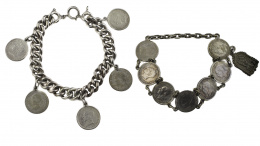 246.  Lote formado por dos pulseras en plata