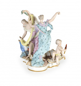 1059.  “Alegoría de la Paz y la Justicia”.Grupo escultórico de porcelana esmaltada y dorada.Meissen, 1818-1860.