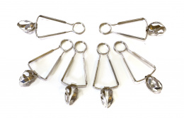 1126.  Juego de seis pinzas para caracoles en plateado, pp. del S. XX..