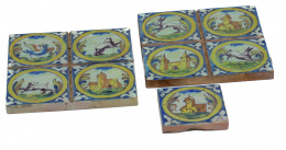 1009.  Conjunto de nueve olambrillas de cerámica esmaltada, copiando a Triana.Ruiz de Luna, S. XX.