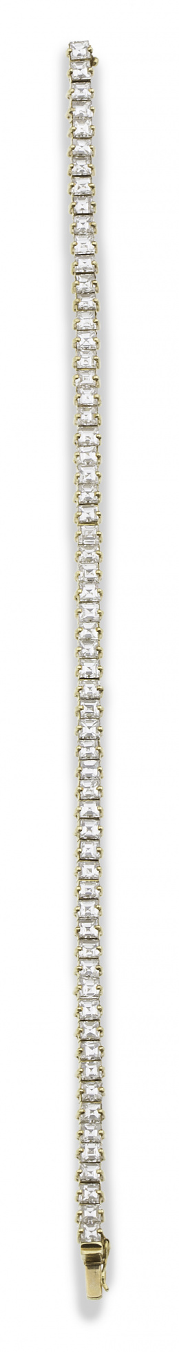 643.  Pulsera rivière de diamantes talla carré articullados en oro amarillo  de 18K.