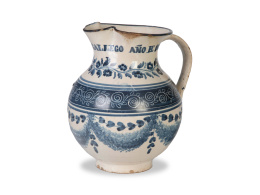 699.  Jarro de bola de cerámica esmaltada en azul de cobalto con la leyenda: "Carmen Gallego 1850".Serie de pabellones, Talavera, S. XIX.