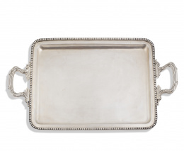 379.  Bandeja de plata, con marcasDioniso García, años 40.