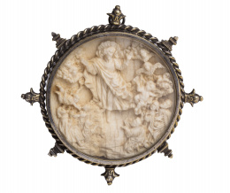 317.  Resurrección de Cristo.Medalla devocional de marfil tallado y marco de plata a cordoncillo y florones.S. XVIII.