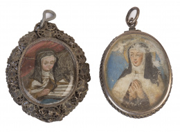 681.  Medalla devocional y relicario con dos viriles, ambos con Santa Teresa de Jesús.Trabajo español, S. XIX