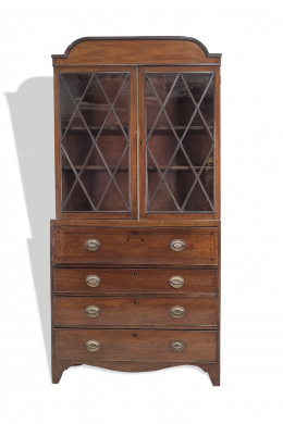 1010.  Bookcase Jorge III de madera de caoba. Trabajo inglés, S. XVIII.