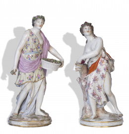 1045.  Dos figuras clásicas de porcelana esmaltada.Doccia, Italia, S. XIX.