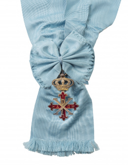 783.  Conjunto de la Sagrada Orden Militar Constantiniana de San Jorge formado por placa y gran cruz con banda de otomán azul celeste