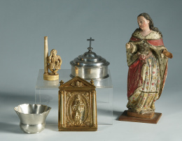 353.  Escuela Quiteña, S. XVIII.“Virgen”Madera, tallada y policromada.