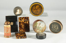 948.  Caja de madera de raíz de olivo con escena de globo aerostático pintado en la tapa, interior con nombre del propietario Alberto Eugenio Dodero Christopher,  29 Janvier, 1920.Trabajo francés..