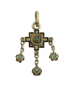 9.  Colgante S. XIX con doble cruz con contorno de esmalte y centro y tres remates colgantes de esmeraldas
