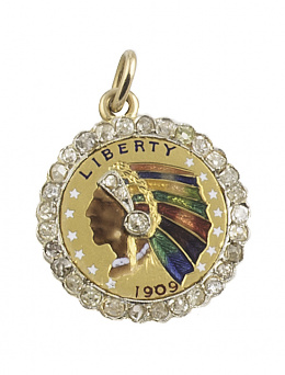 240.  Colgante realizado con moneda de dos dólares y medio americanos de 1909, esmaltada