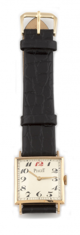 676.  Reloj PIAGET años 40 en oro de 18K.