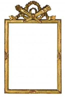 561.  Marco de estilo Luis XVI de madera tallada y dorada, rematado por triunfos.Trabajo francés, S. XIX.