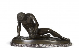 825.  “Galo moribundo” Escultura en bronceS. XIX.