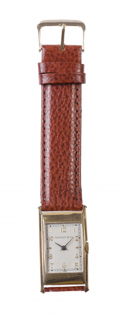369.  Reloj de pulsera TIFFANY and Co años 40 en plaqué or