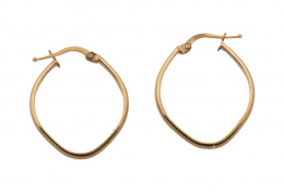 174.  Pendientes criollas ovales con perfil de media caña