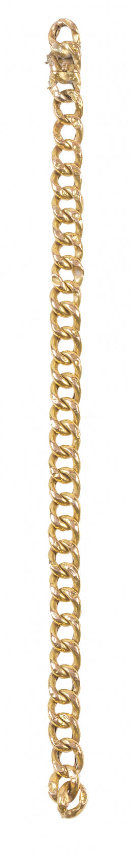 135.  Lote formado por medalla lisa y pulsera de eslabón barbado en oro amarillo de 18K