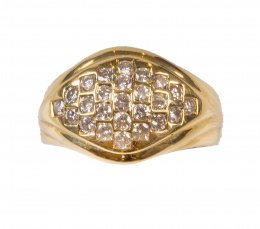 158.  Sortija gallonada con rombo central de pavé de brillantes