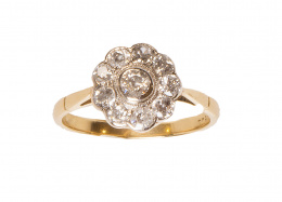 263.  Sortija rosetón de brillantes de pp. S. XX 