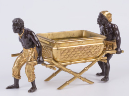 607.  Macetero de bronce patinado y dorado.Trabajo francés, ffs. del S. XIX - pp. del S. XX.