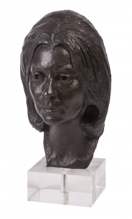 627.  JOSÉ TORRES GUARDIA (Valencia, 1932 - Madrid, 2017)Busto femenino