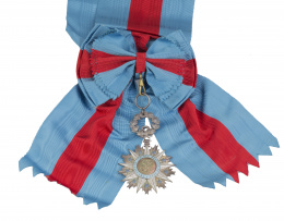 370.  Conjunto de placa y condecoración con banda de la orden de la estrella de Africa. Distinción al servicio a la República de Liberia