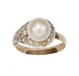 211.  Sortija asimétrica años 50 con perla cultivada y símil de diamantes