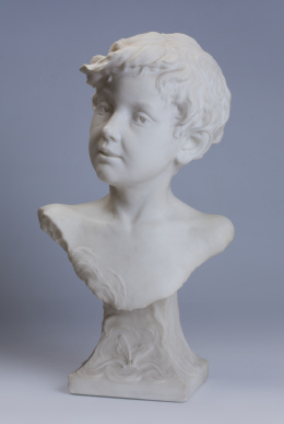 1211.  Henry Fugère (1872-1944)*Firmado H. Fugère. Con inscripción.Busto de niño en mármol, ffs. del S XIX - pp. del S. XX