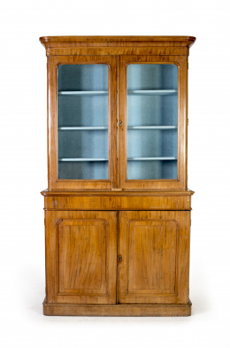 1004.  Librería Louis Philippe en madera de caoba.Francia, último cuarto del S. XIX.