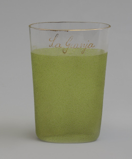 1148.  Vaso de faltriquera de vidrio de recuerdo, con leyenda que reza: "La Granja".La Granja, S. XIX