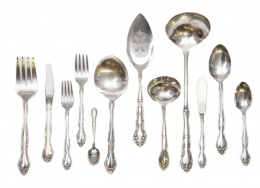 945.  Cubertería de metal plateado.Marcada comunity affection, h. 1960.