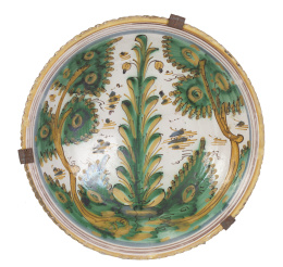 1080.  Plato de cerámica con decoración polícroma de la serie del pino.Puente del Arzobispo, pp. del S. XIX
