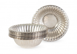 561.  Lote de doce lavafrutas de plata, nueve de ellos de Montejo y otros dos de Pérez Fernández. Con marcas.Madrid, S. XX.