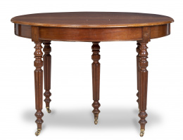530.  Mesa de comedor extensible época Luis Felipe de madera de caoba.Francia, h. 1830 - 1848.