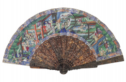 557.  Abanico con país pintado a gouache con caras de marfil, representando escenas palaciegas.Con padrones de carey tallado.Trabajo chino para la exportación, h. 1850.