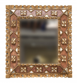 614.  Marco espejo en madera tallada y policromada siguiendo modelos del S. XVIII.