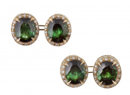 277.  Gemelos dobles con turmalinas orladas de brillantes en monturas con galería calada