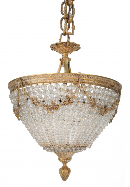 1072.  Lámpara de estilo Luis XVI de bronce y sartas de cristal, h. 1900.